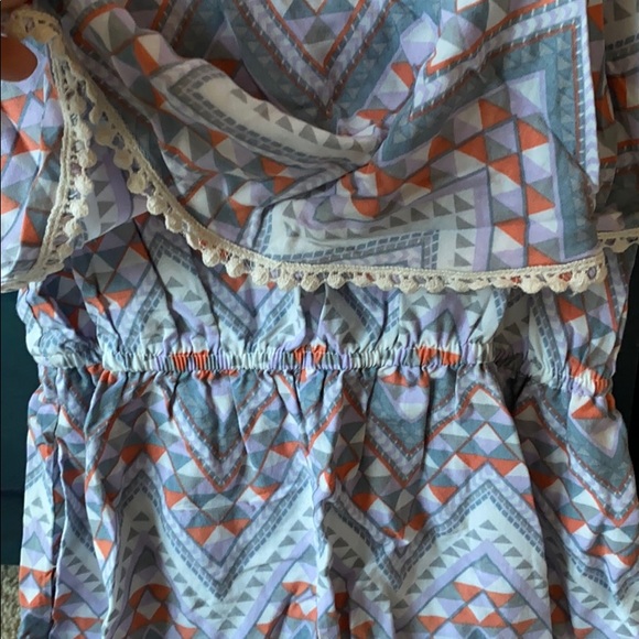 Patterned Romper - Picture 2 of 6